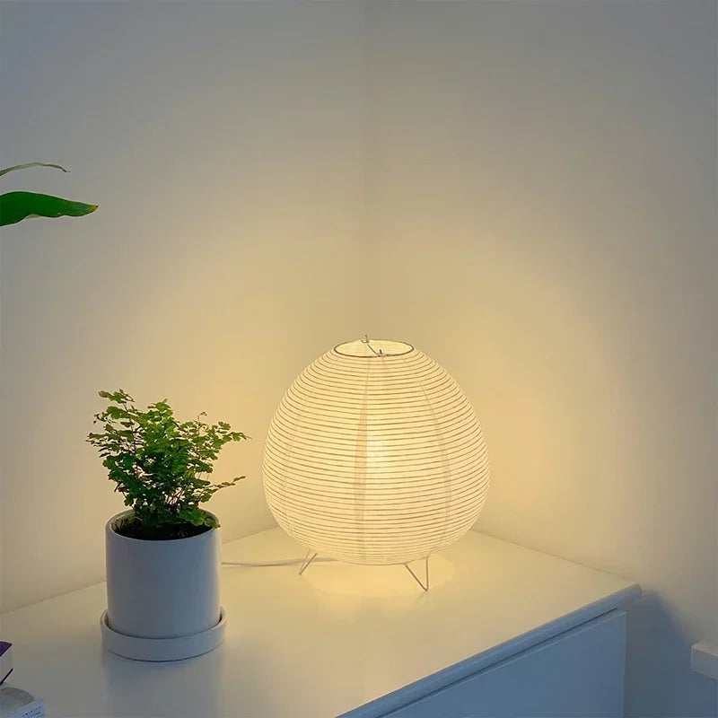 Japansk LED-bordlampe i rispapir til en hyggelig stemning