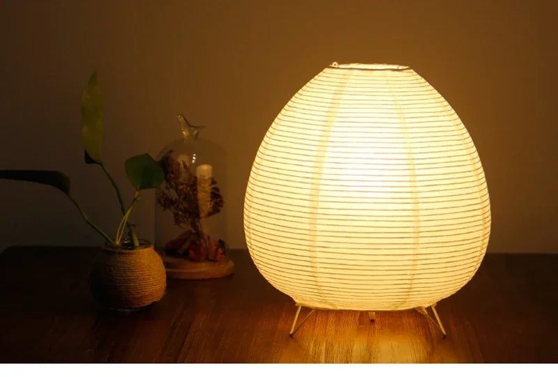 Japansk LED-bordlampe i rispapir til en hyggelig stemning