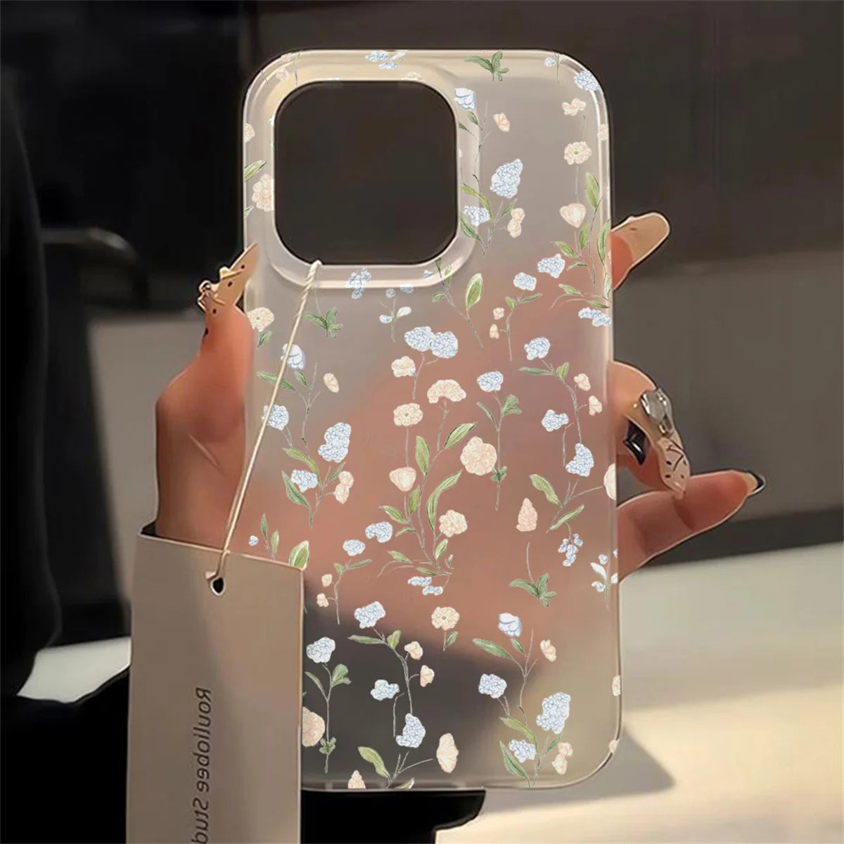 Transparent mat telefonetuier til iPhone 17, 16, 15, 14, 13, 12, og 11