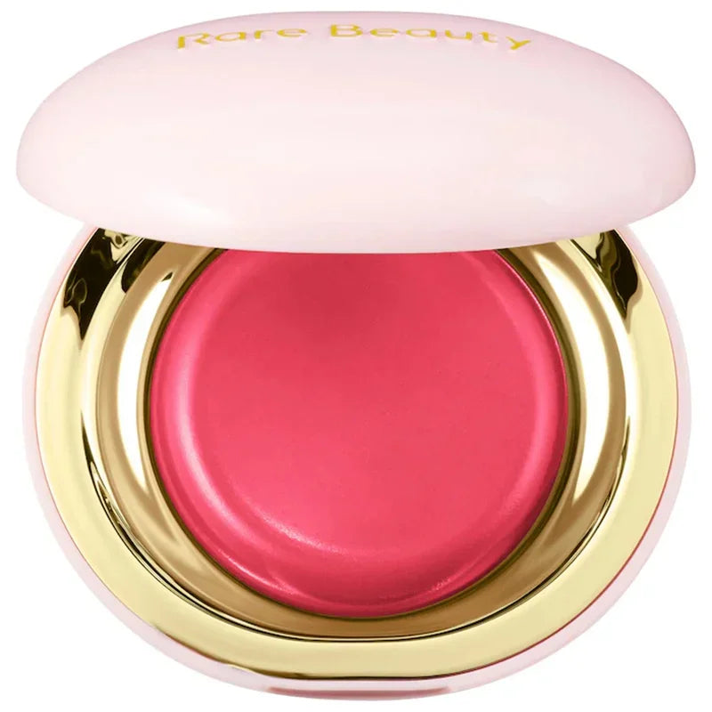 Matte blush-pudder med lang holdbarhed i en letvægtig og blød cushion-finish