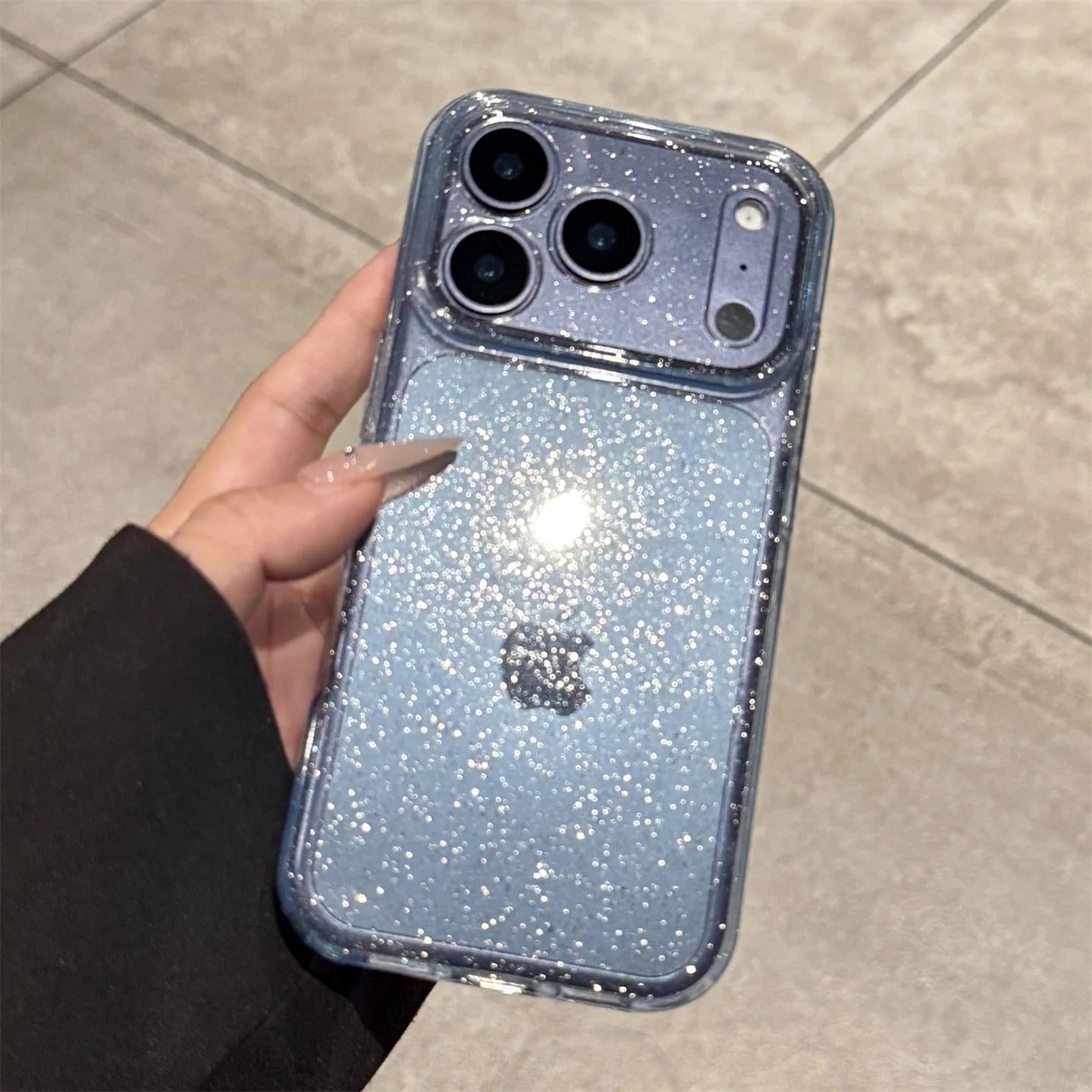 Luksuriøst glitter silikonecover til iPhone – gennemsigtigt design