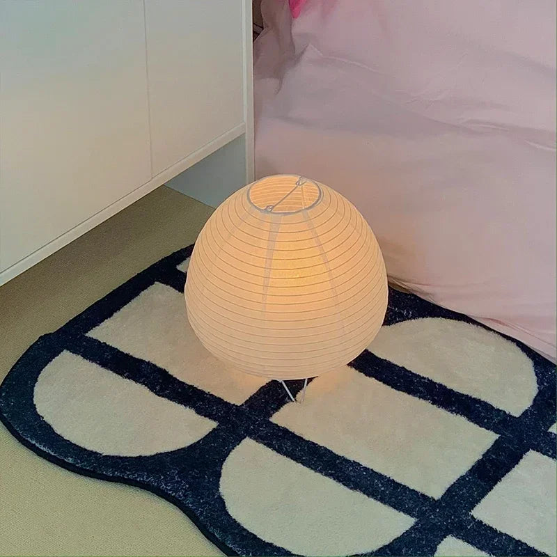 Japansk LED-bordlampe i rispapir til en hyggelig stemning